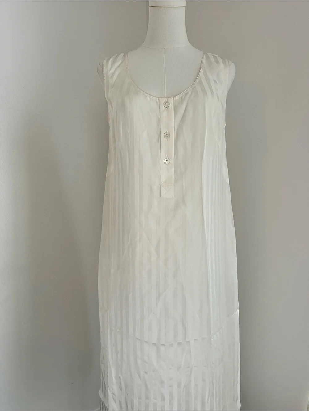 Malizia , La Perla group set Women's Ivory Silk Robe with nightgown